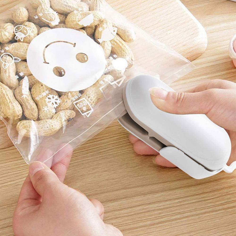 2 in 1 Heat Sealer and Cutter Mini Portable Bag Sealer Brown