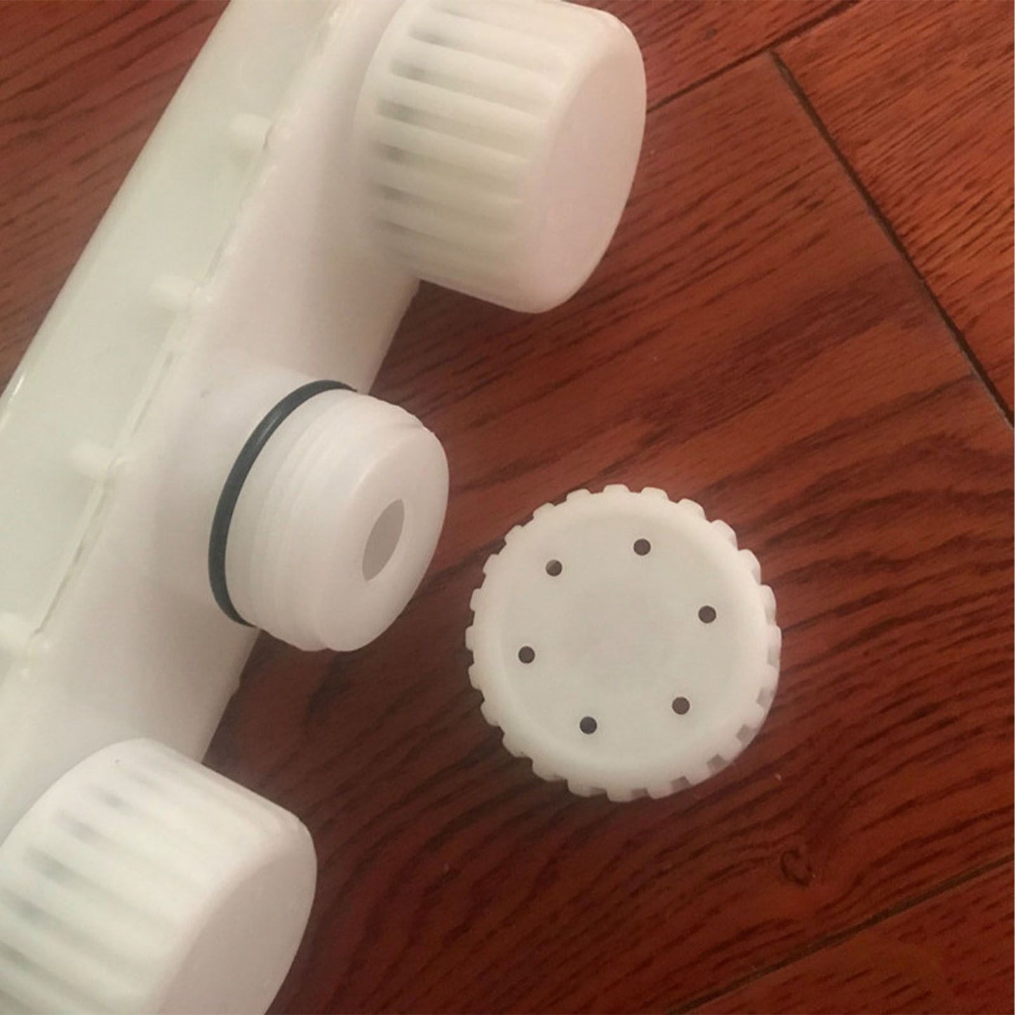 Sprinkler Head Plastic Multifunction Watering Misting Sprinkler for Garden Outdoor Agriculture Six Holes