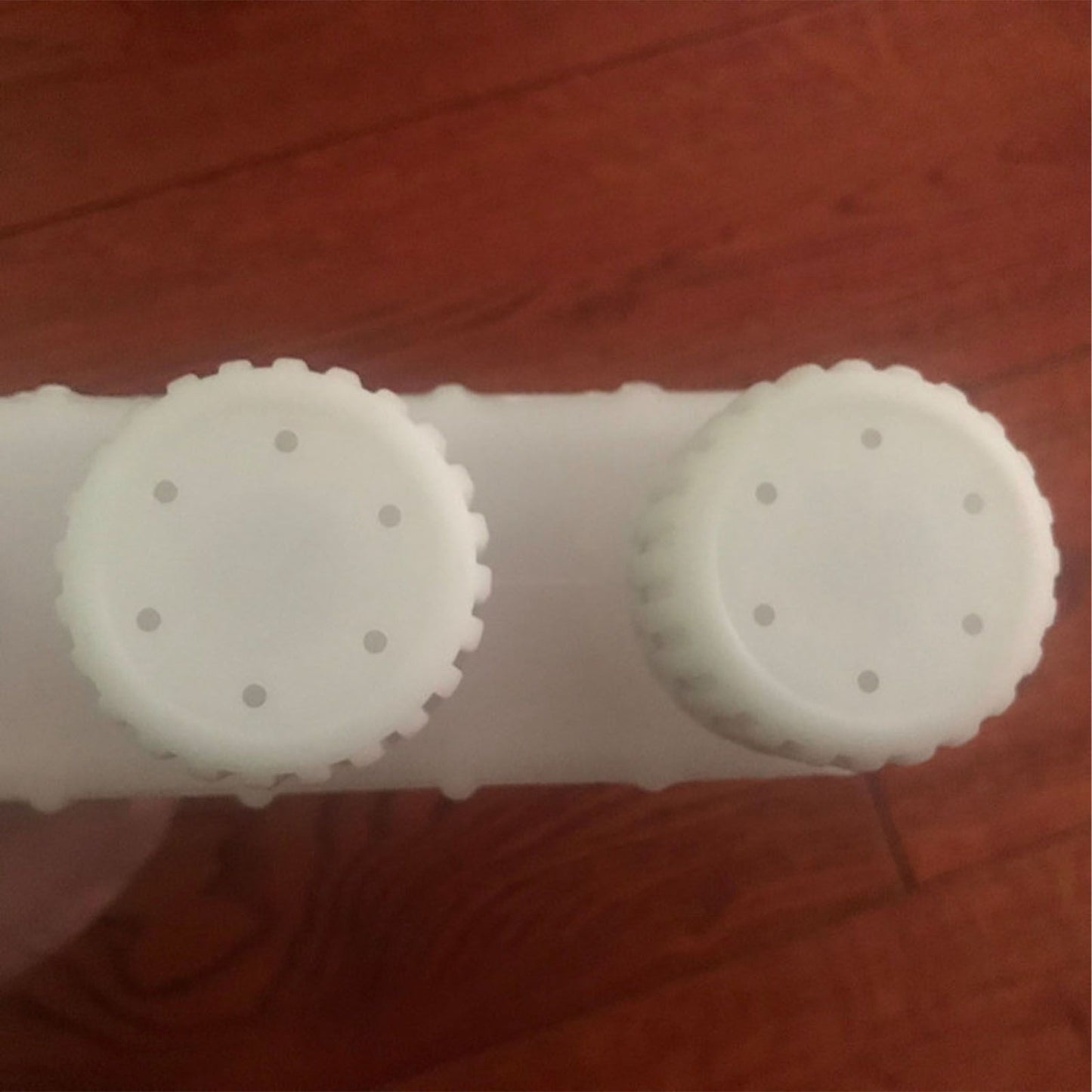 Sprinkler Head Plastic Multifunction Watering Misting Sprinkler for Garden Outdoor Agriculture Six Holes