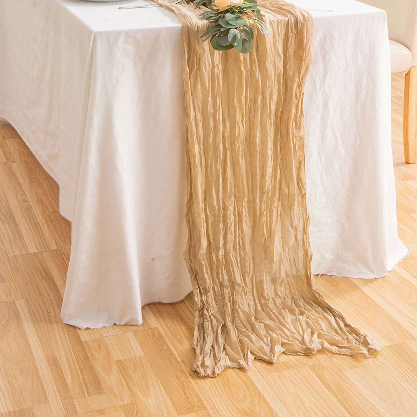 Pleated Cheese Cloth Table Flag Foldable Table Runner for Dining Table