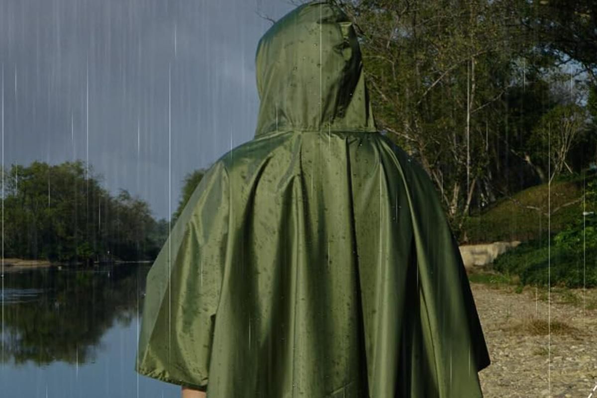3 in 1 Portable Rain Poncho Waterproof Lightweight Emergency Raincoat with Pocket - Army Green