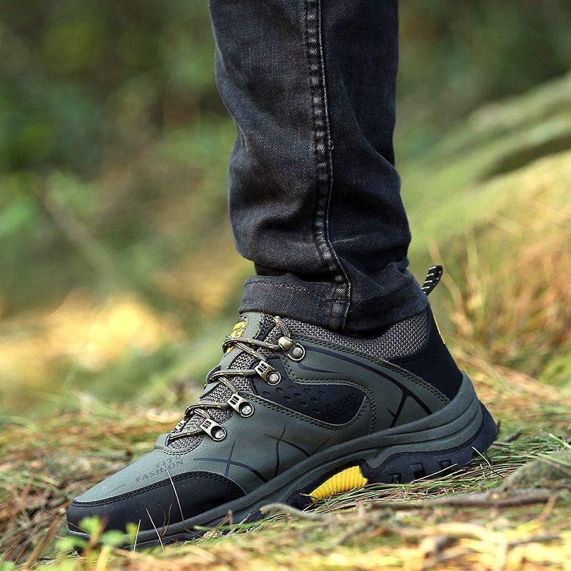 QIFENG Men Hiking Shoes Outdoor Trekking Sneakers Black 42