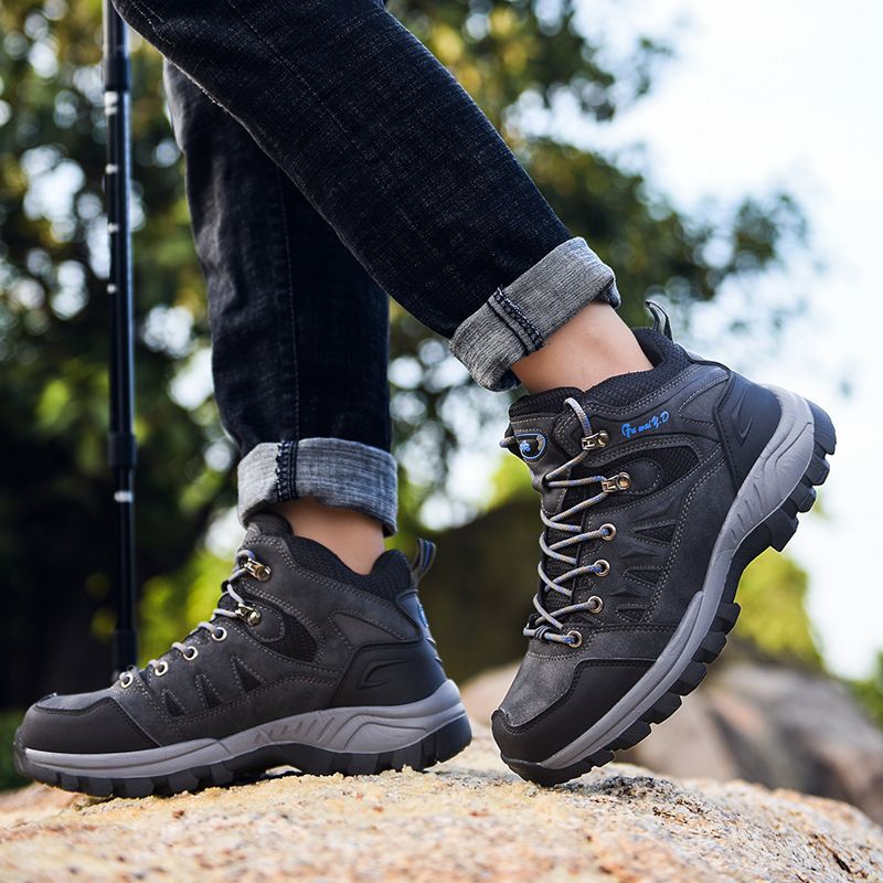 Men Hiking Shoes Minsi Xiusi Mid Top Anti Slip WN-9903-1 khaki 43