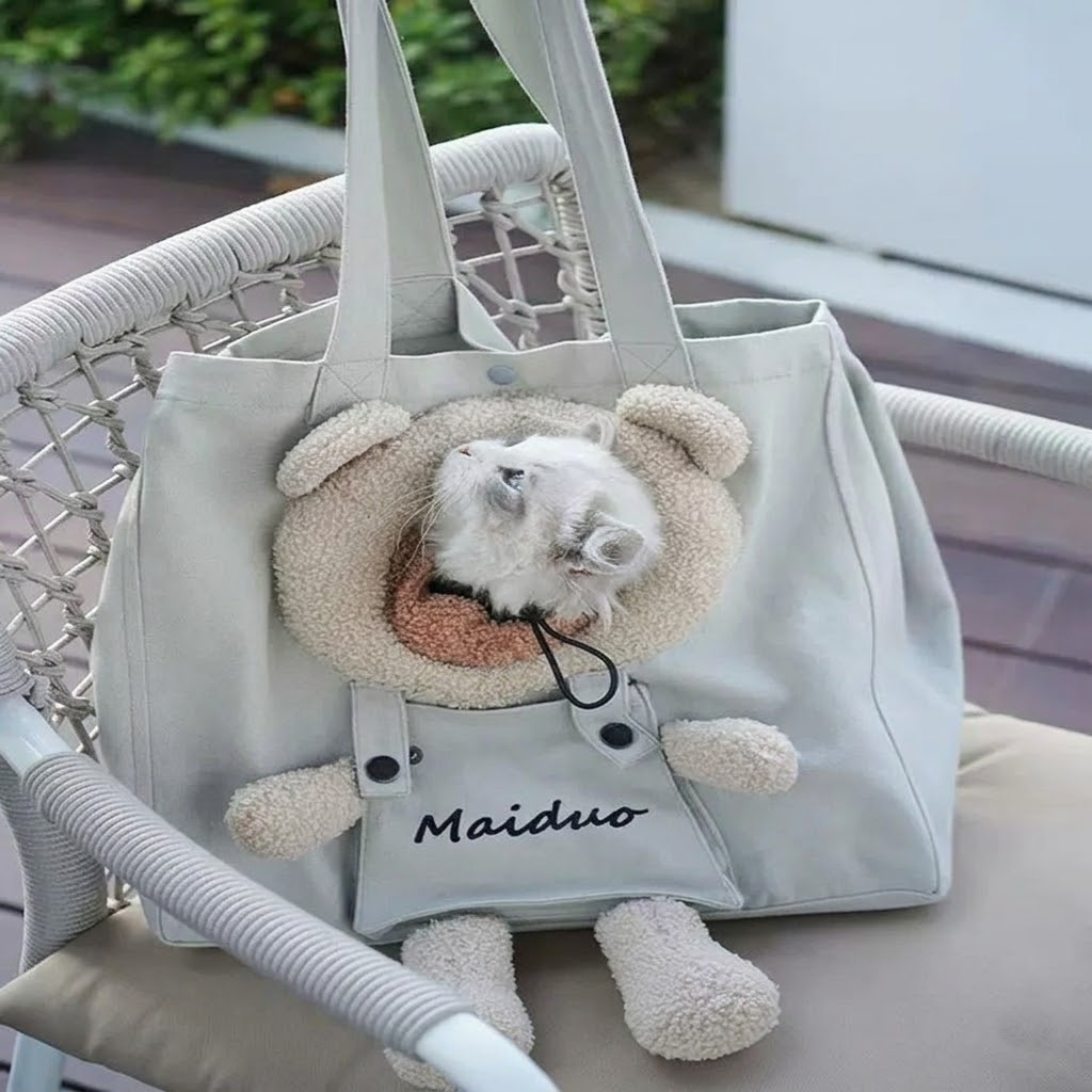 Adorable Bear-Shaped Pet Carrier Tote Bag – Lightweight, Breathable, and Portable Shoulder Bag for Cats and Small Dogs, Perfect for All-Season Daily Outings, Shopping, and Short Trips (Khaki)