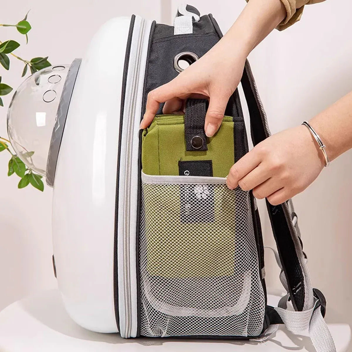 Portable Cat Litter Box Foldable Green Travel Toilet for Car Outdoor Pet Use