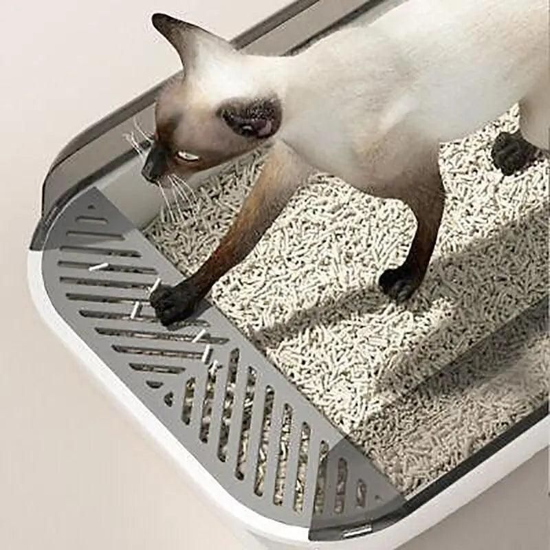 Litter Tray Box with Splash Guard and Wide Opening for Cats Open Top Design - White