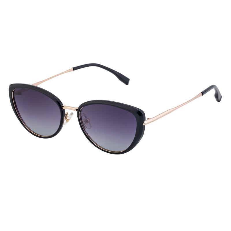 Black Frame Chic Cat Eye Polarized Sunglasses for Women - Lightweight UV Protection Fashion Eyewear