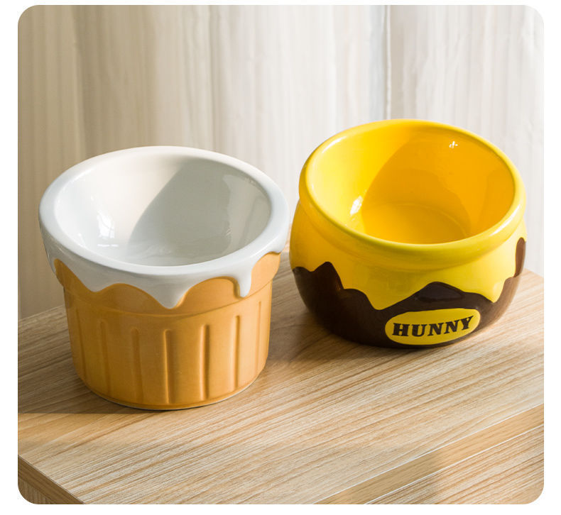 Premium Elevated Pet Bowl with Ergonomic 15° Tilt & Large Capacity(ice-cream cone)