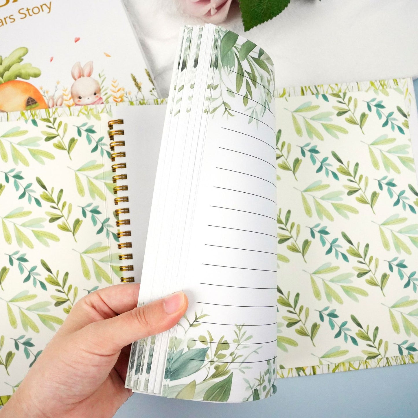 Little Bear Cub Printed Baby Memory Book with Gift Box Hardcover Milestone Journal Your First Years Story Cute Bunny Theme for Boys Girls Pregnancy to Toddler Keepsake