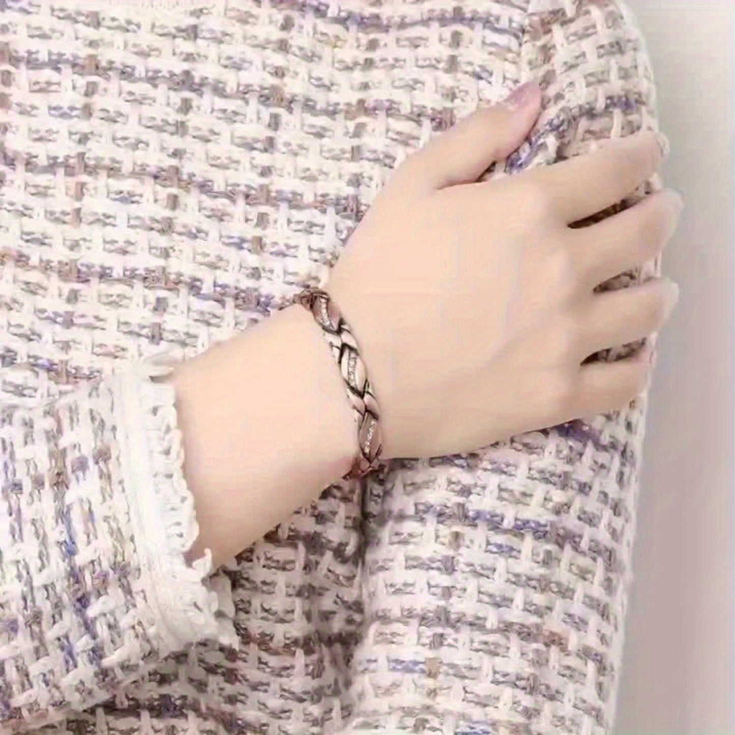 Leaf Magnetic Therapy Bracelet with Rhinestones - Geometric Stylish Wristband & Wellness Jewelry, Free Removel Tool(Gold)
