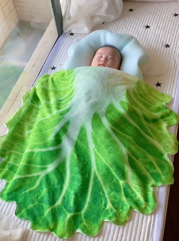 Cute Cabbage-Shaped Fleece Blanket – Fun and Cozy Throw for Naps, Office Use, Air Conditioning, or Baby Swaddling (Green & White)(100cm*100cm)