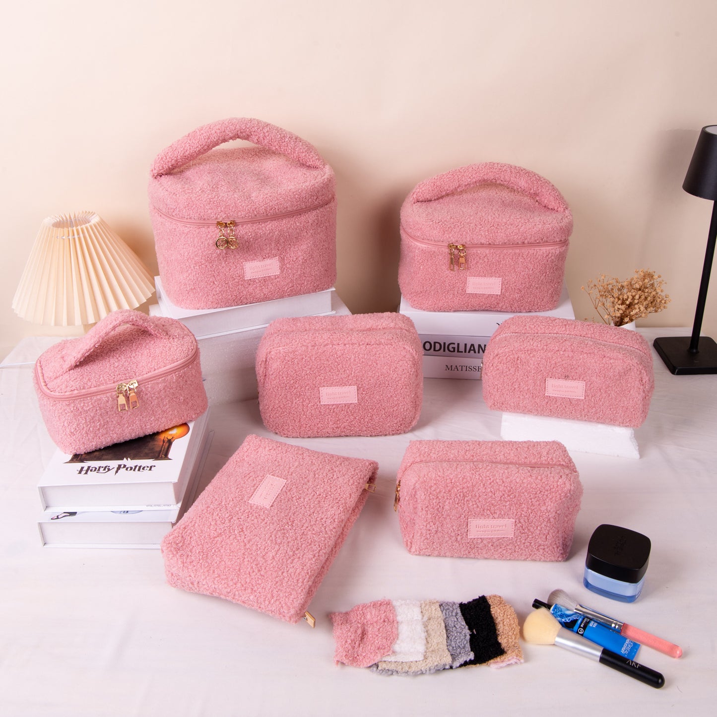 Small Pink Teddy Fleece Cosmetic Bag - Compact Soft Sherpa Makeup Pouch - Daily Purse Organiser for Lipstick & Essentials (18cm)