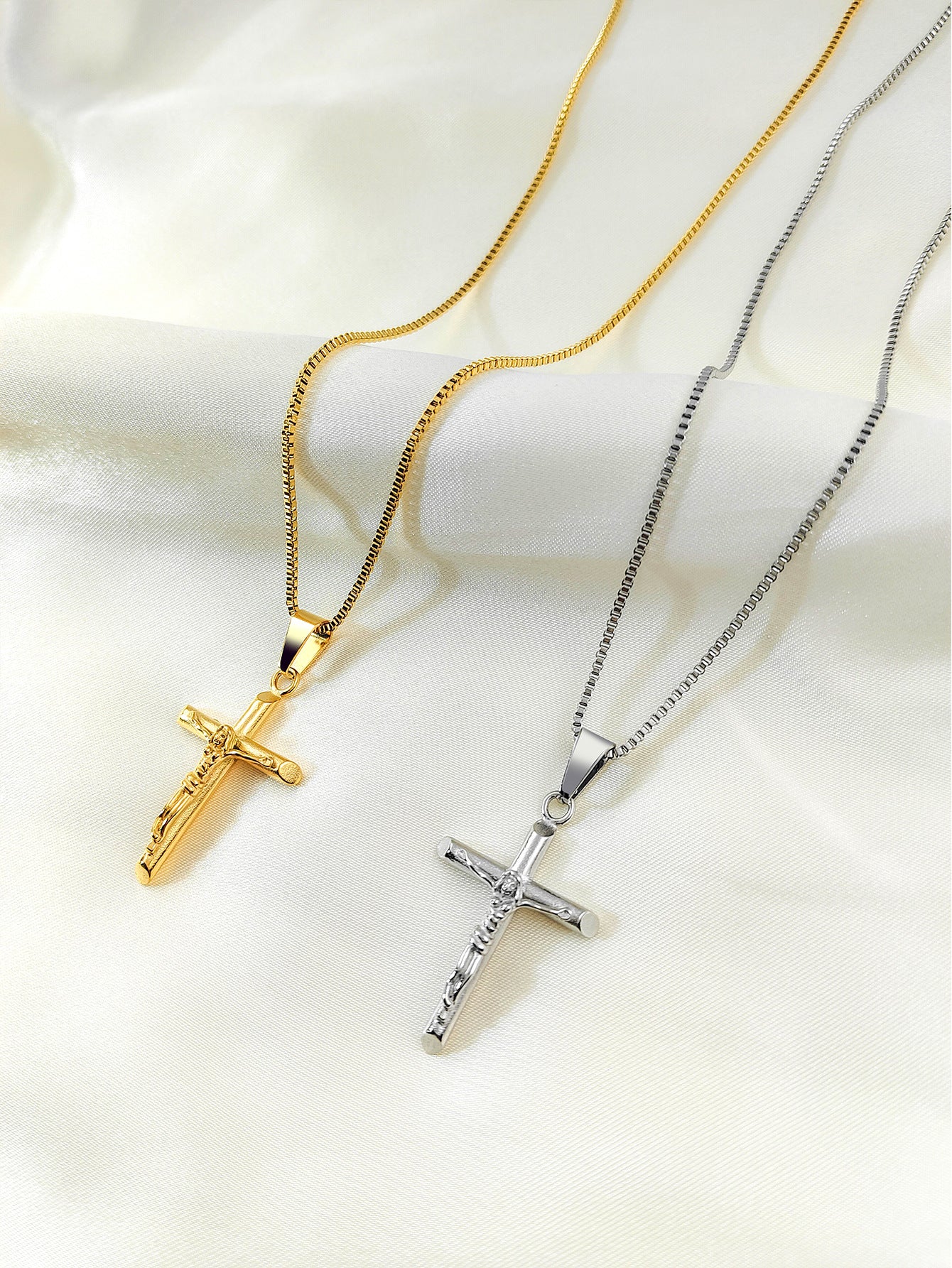 Men's Vintage Cross Pendant Necklace 2-Piece Set – Includes Classic Steel & Luxury Gold Titanium Steel Chains (60cm Box Chain)