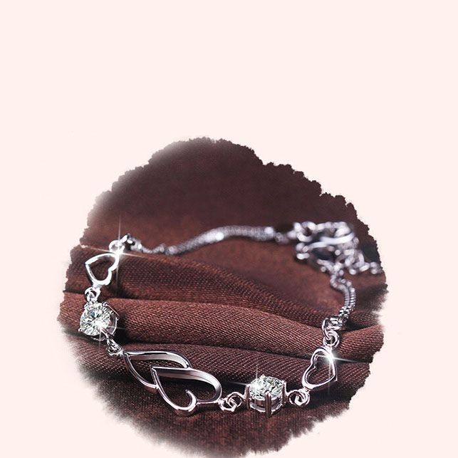Heart-to-Heart Silver Plated Bracelet with Sparkling Rhinestones Elegant Romantic Jewelry for Women Includes Local Standard Gift Box for Special Occasions(3A White Diamond)
