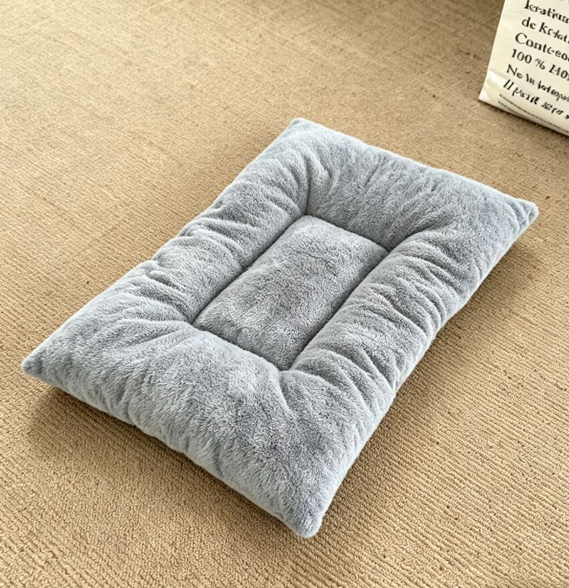 40 x 60CM Large Plush Pet Bed Mat for Dogs & Cats – Light Grey Double-Sided Soft Cushion, Breathable Moisture-Resistant Sleeping Pad for Small, Medium & Large Pets