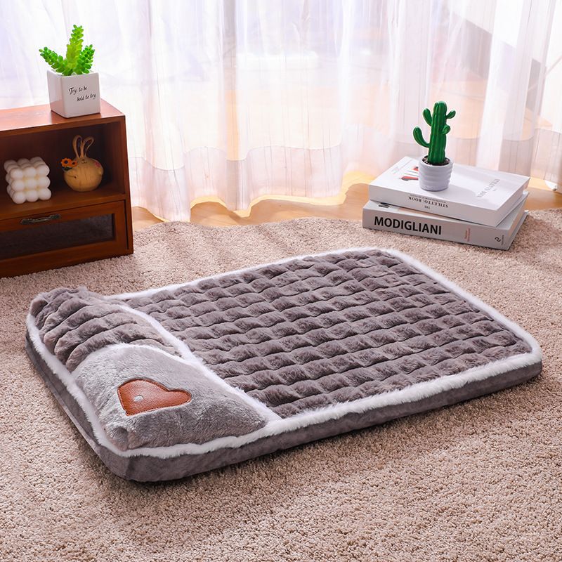 Grey M size Luxury Plush Pet Sleeping Mat, Thickened Warm Pet Bed Cushion for Dogs and Cats, Soft Fabric Pet Sofa Pad with Non-Slip Waterproof Base