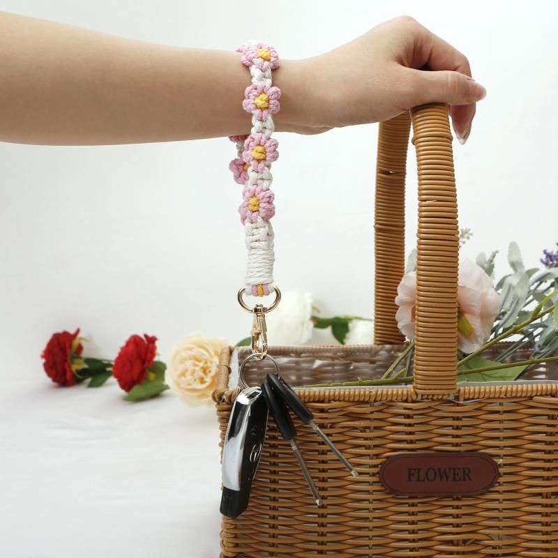 Pink Boho Daisy Handmade Braided Wrist Strap Keychain – Floral Crochet Keyring with Zinc Alloy Hook (Lightweight 21g Travel & Fashion Accessory)