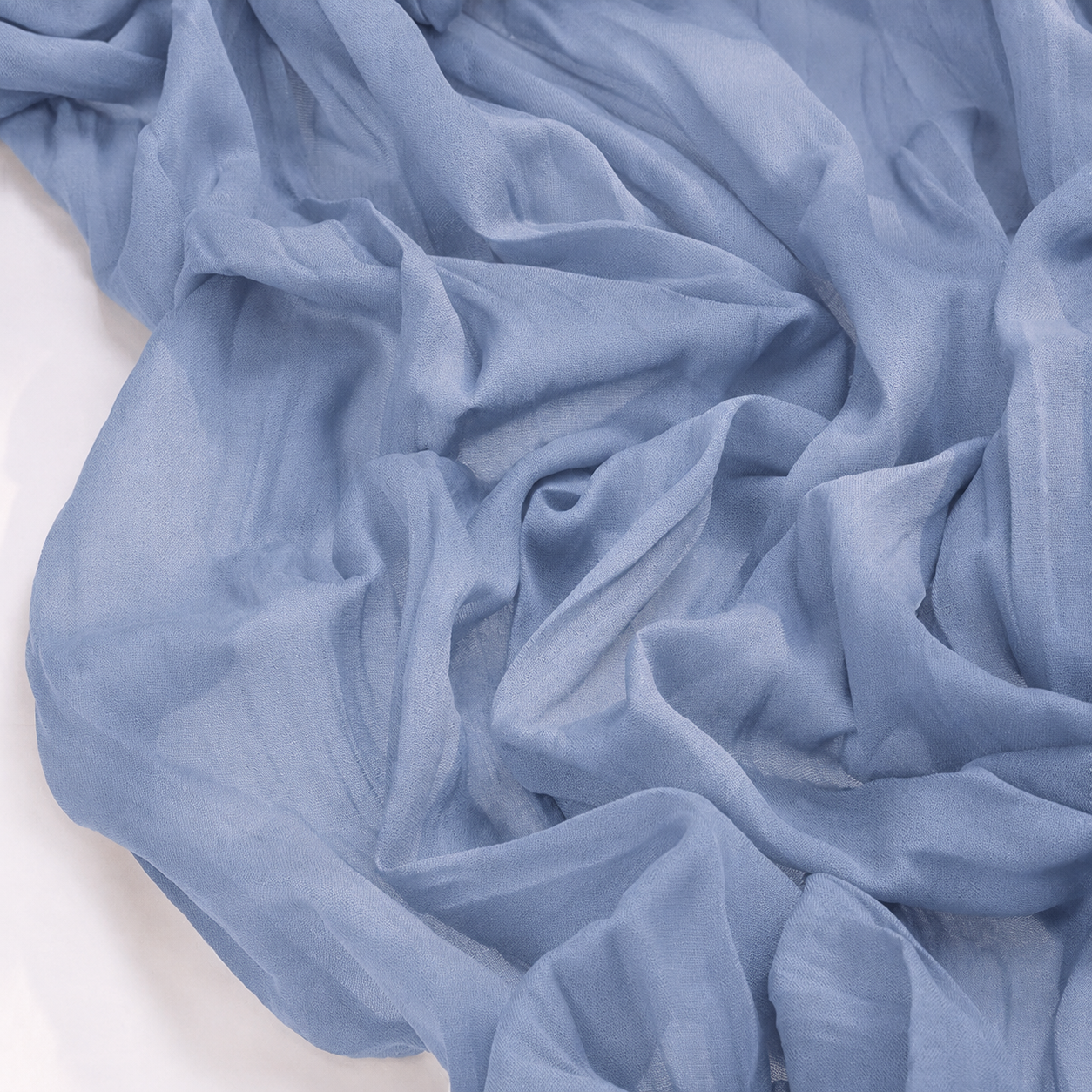 Table Runner - Light Blue 9.84ft Wrinkle Fabric Table Decor for Wedding, Party, Dessert Table and Event Decoration